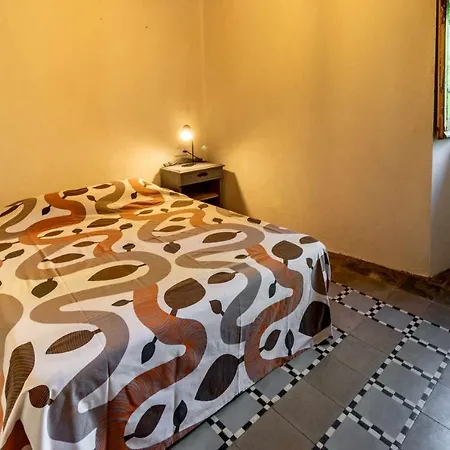 Setmaneta Casa Rural En El Alt Emporda Country house